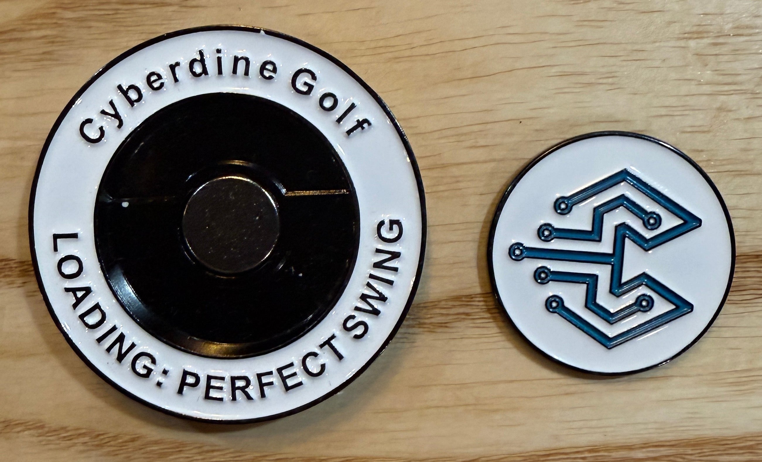 Cyberdine - Golf Ball Marker and Divot Tool Set