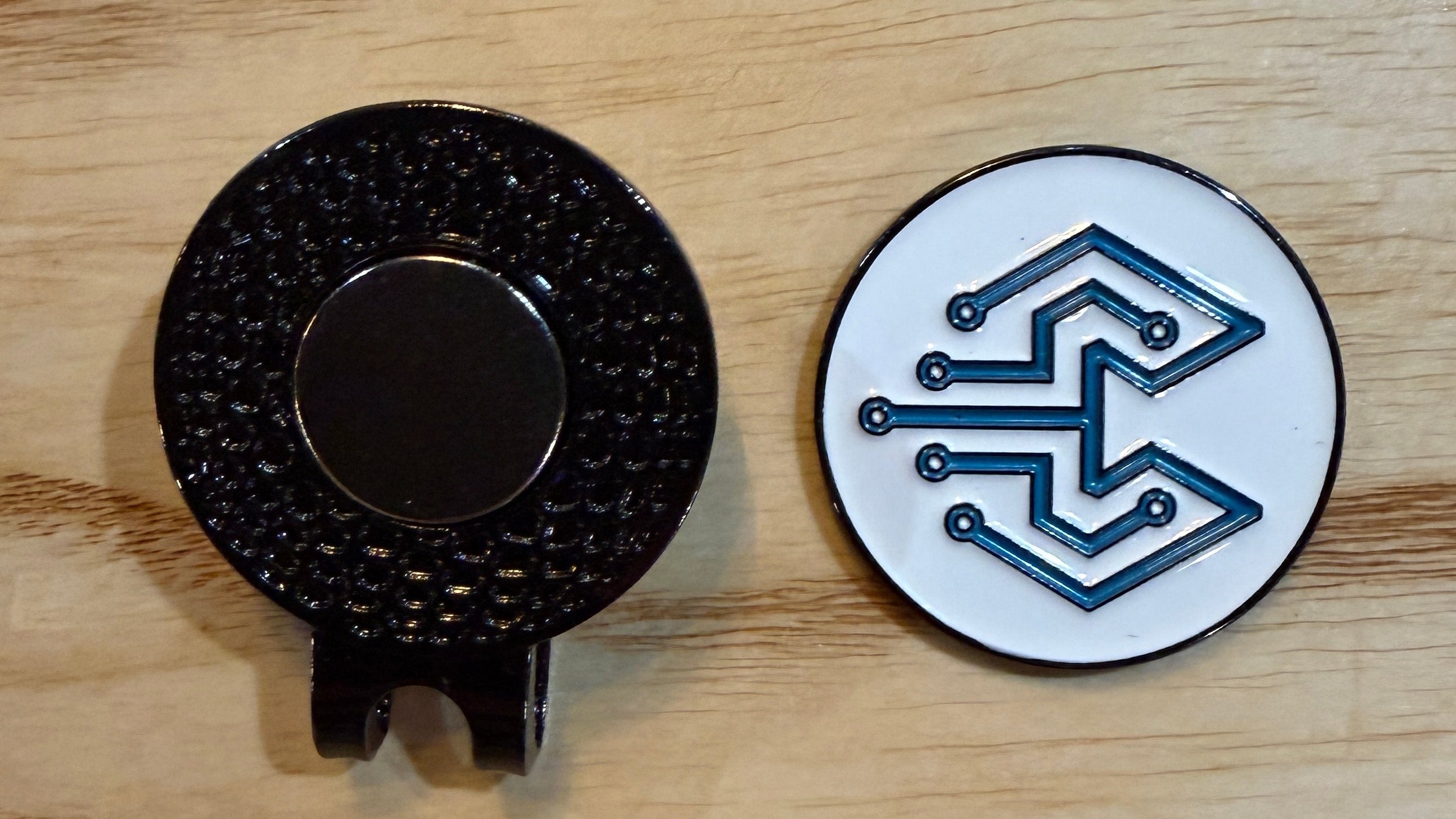 Cyberdine - Golf Ball Marker and Divot Tool Set