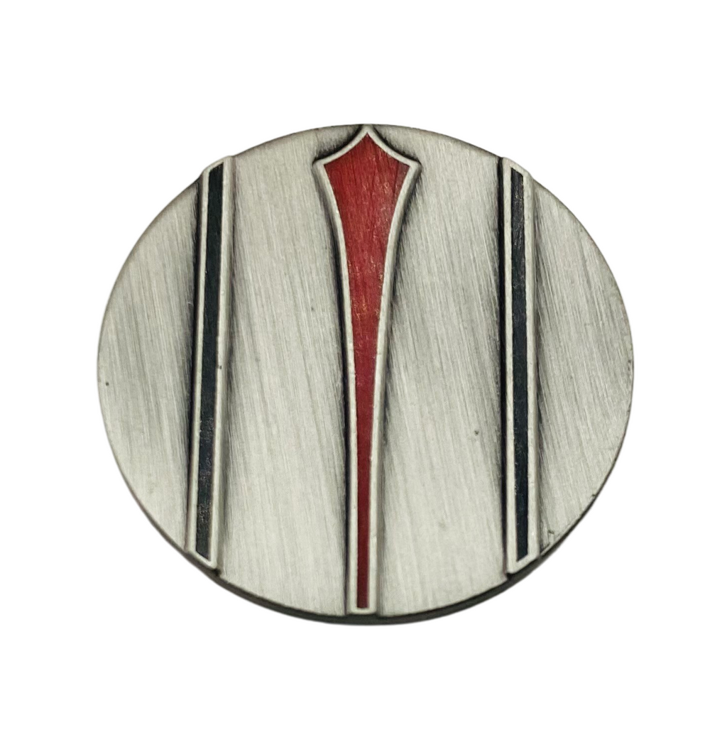 Red Arrow Putt Alignment Ball Marker with Magnetic Hat Clip, Divot Tool and Ball Stencil - Custom Golf Ball Marker