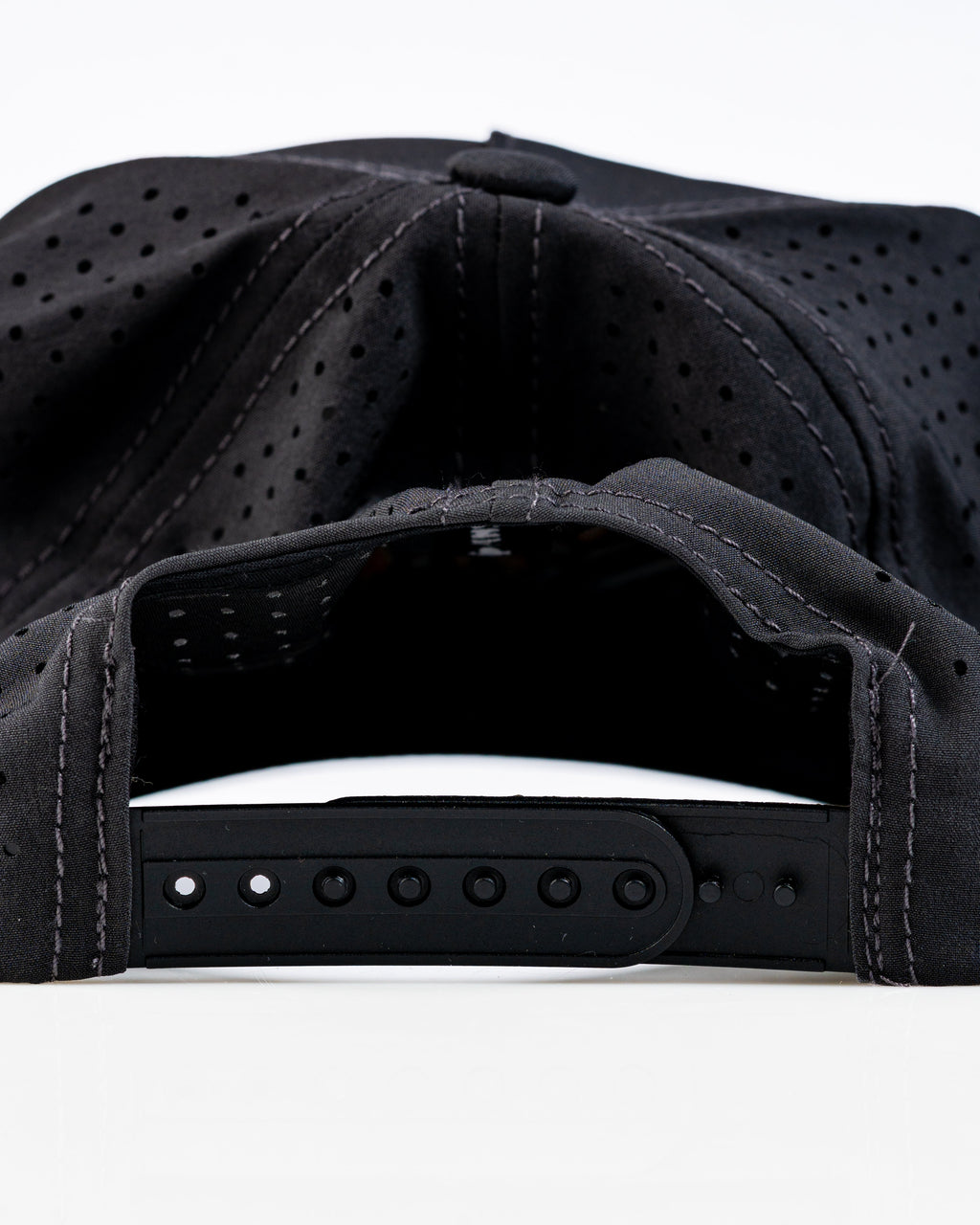 Perforated Golf Rope Hat - Butter Cut